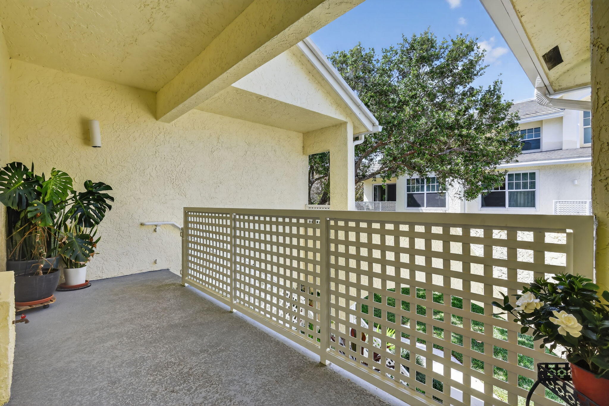1403 Mainsail Circle Jupiter, FL 33477 - Photo 4 of 74 5-web-or-mls-F14A6872