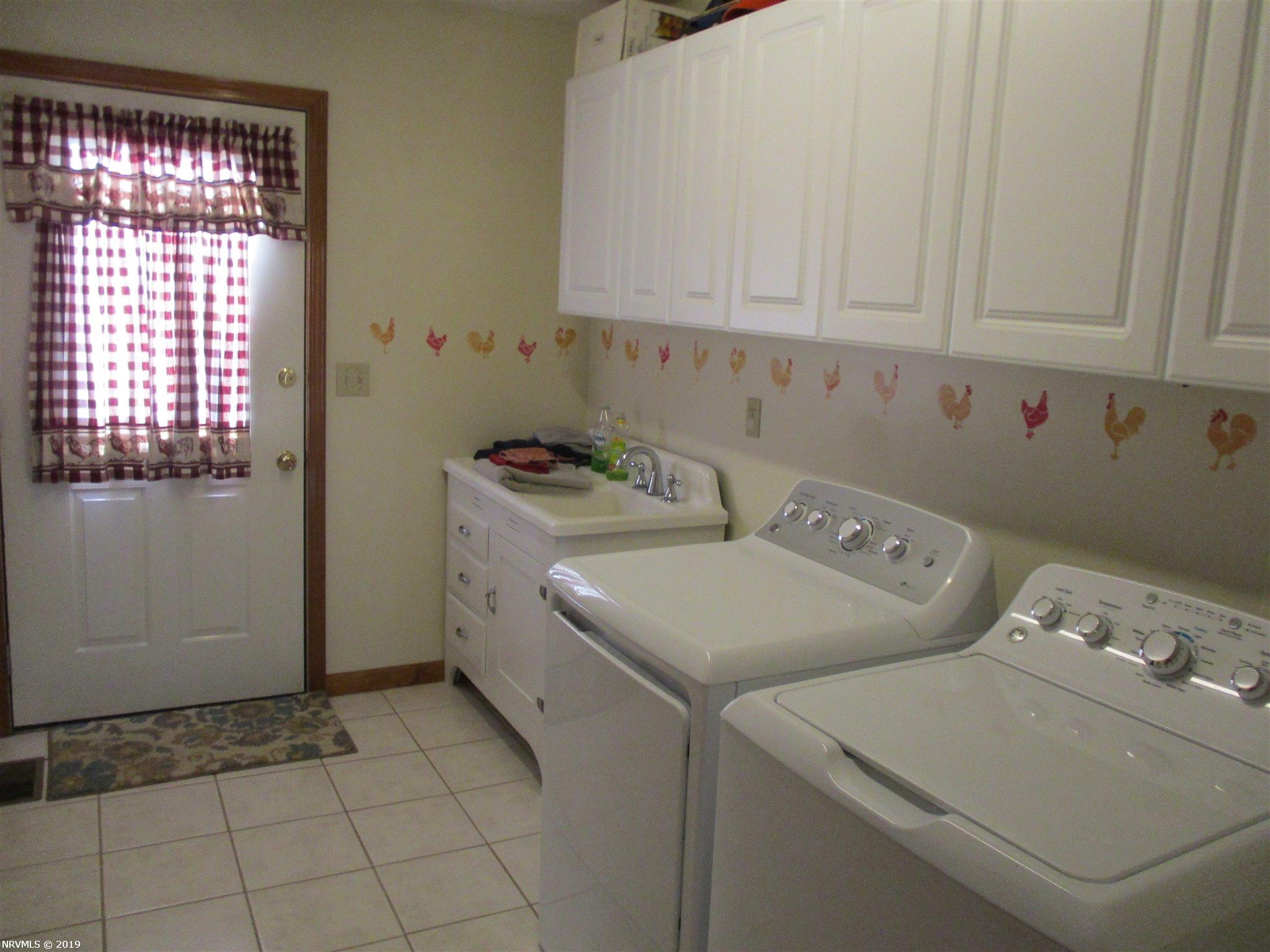 6511 Hazel Hollow Road Dublin, VA 24084 - Photo 11 of 20 Gallery Image 11