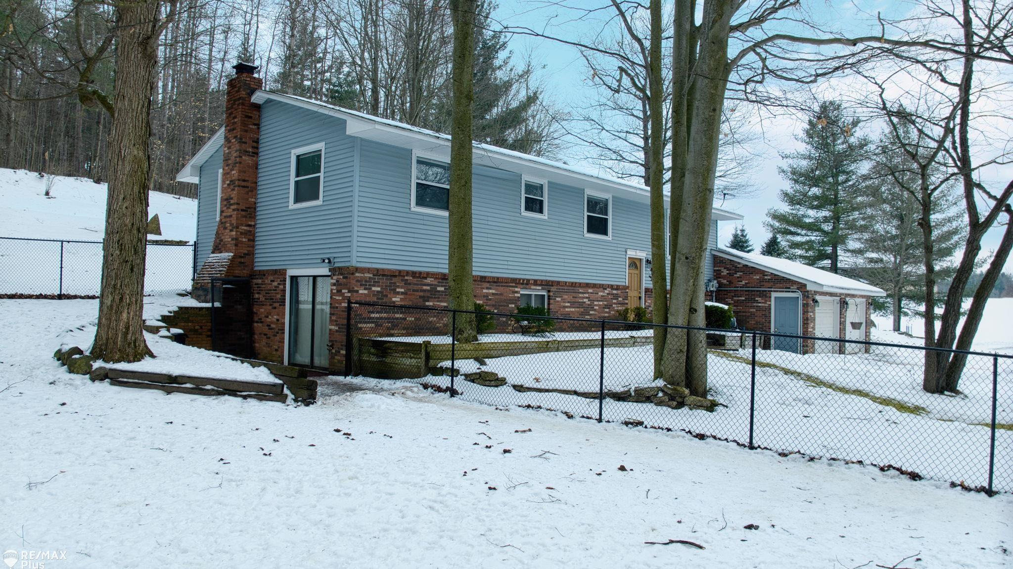 6156 Willits Road Fostoria, MI 48435 - Photo 3 of 69 50165821-9cc4c378-4af1-4d51-b67d-f5286b0c5317.JPG