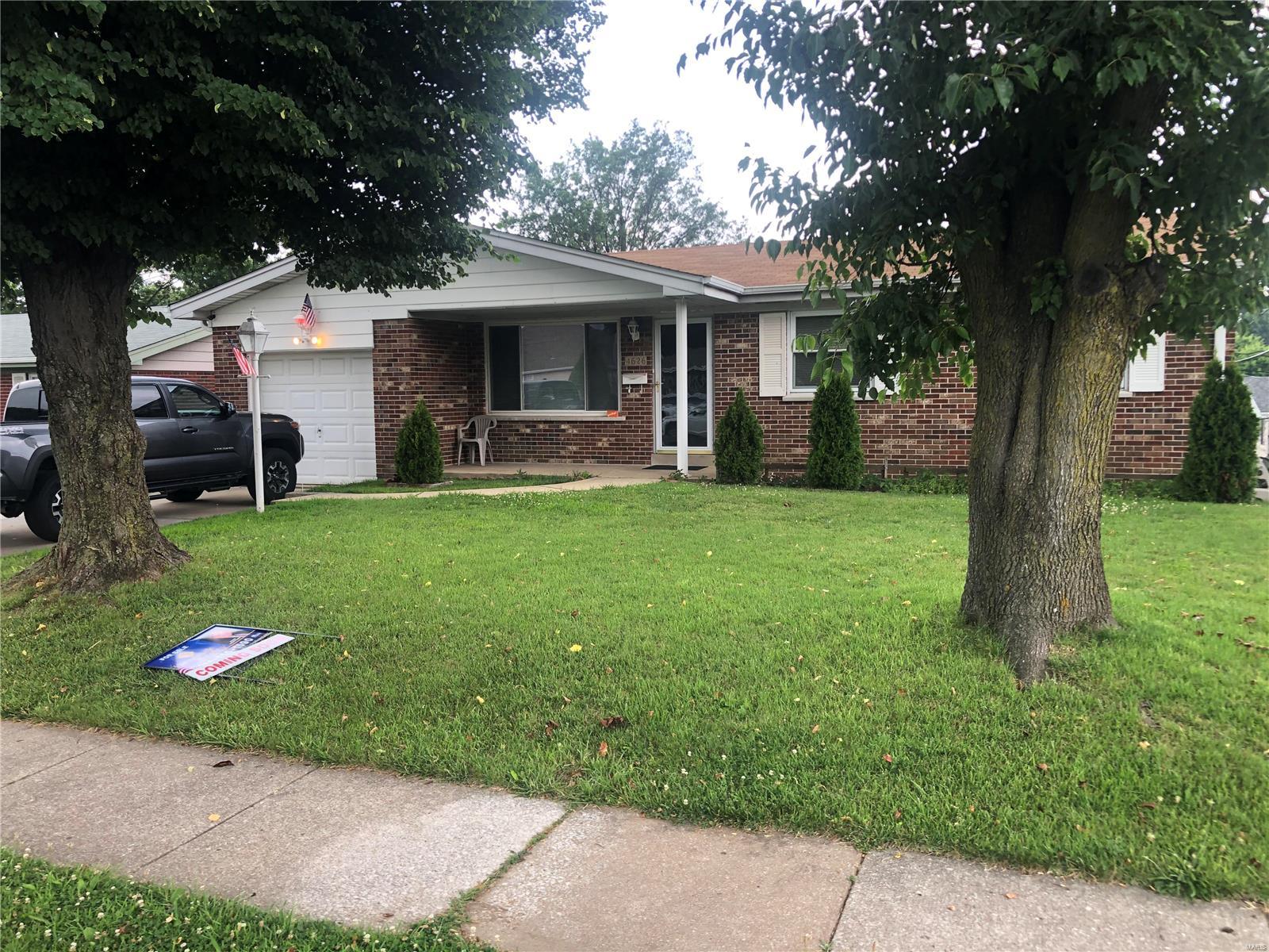 4626 Weber Road St. Louis, MO 63123 - Photo 2 of 25 Gallery Image 2