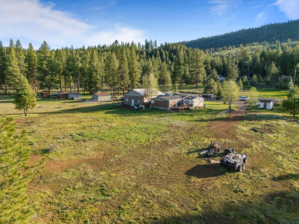 4323 Round Lake Road Klamath Falls, OR 97601 - Photo 37 of 45 dji_20250508184355_0029_d-dji_2025050818
