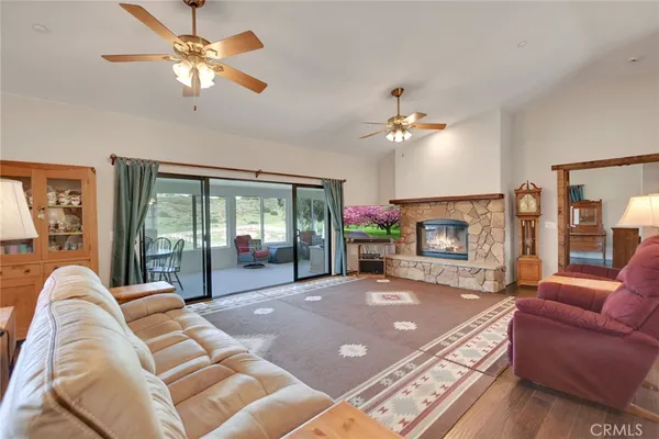 $1,490,000 | 32068 Anna Marie Lane, Bonsall, CA 92003
