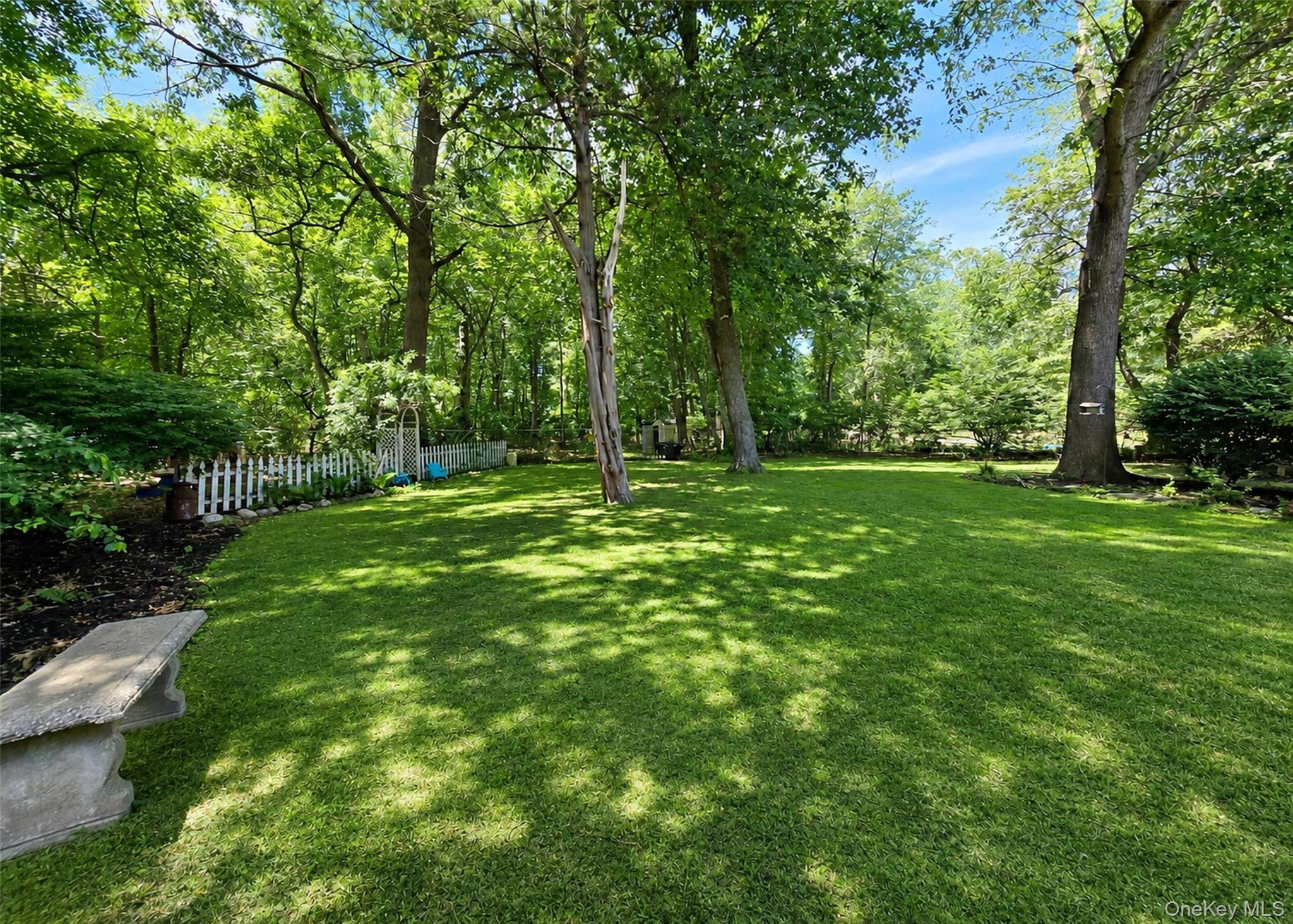 88 Westfield Road Coram, NY 11727 - Photo 15 of 27