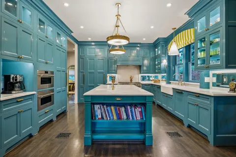 $4,600,000 | 15 Courtlandt Place, Houston, TX 77006