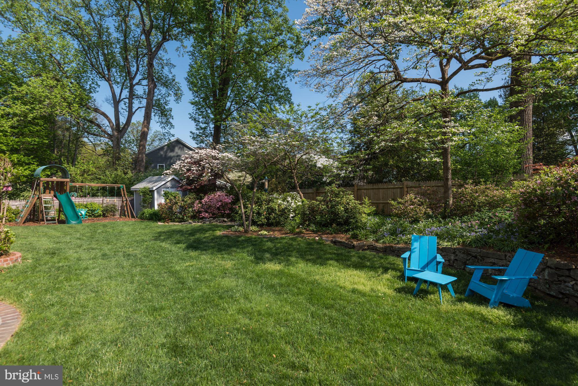 5704 Overlea Road Bethesda, MD 20816 - Photo 25 of 29 Lovely Flat Yard and Garden with Room to Run