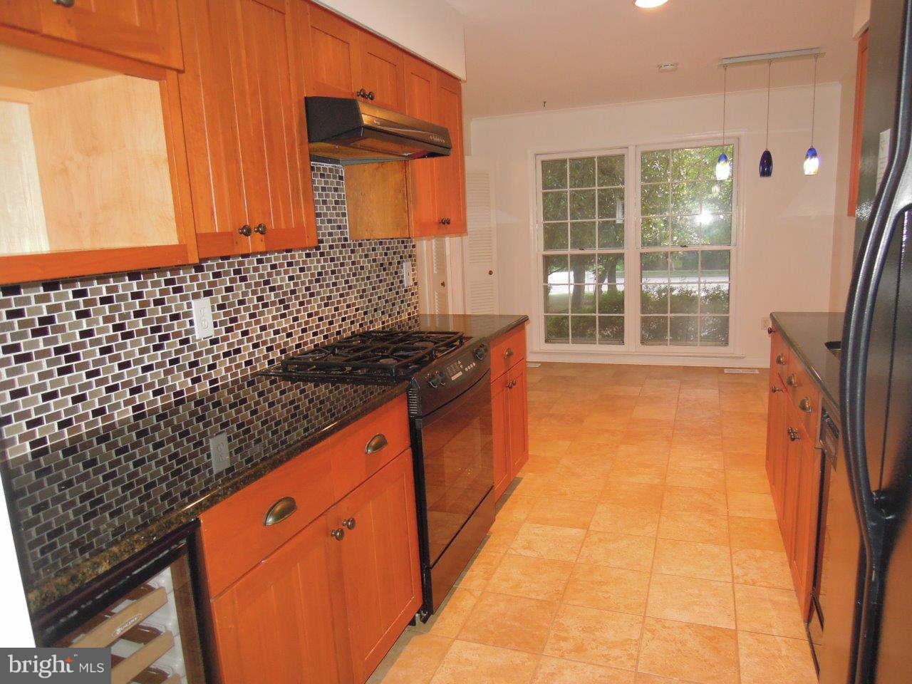 9730 Ranger Road Fairfax, VA 22030 - Photo 2 of 28 Kitchen