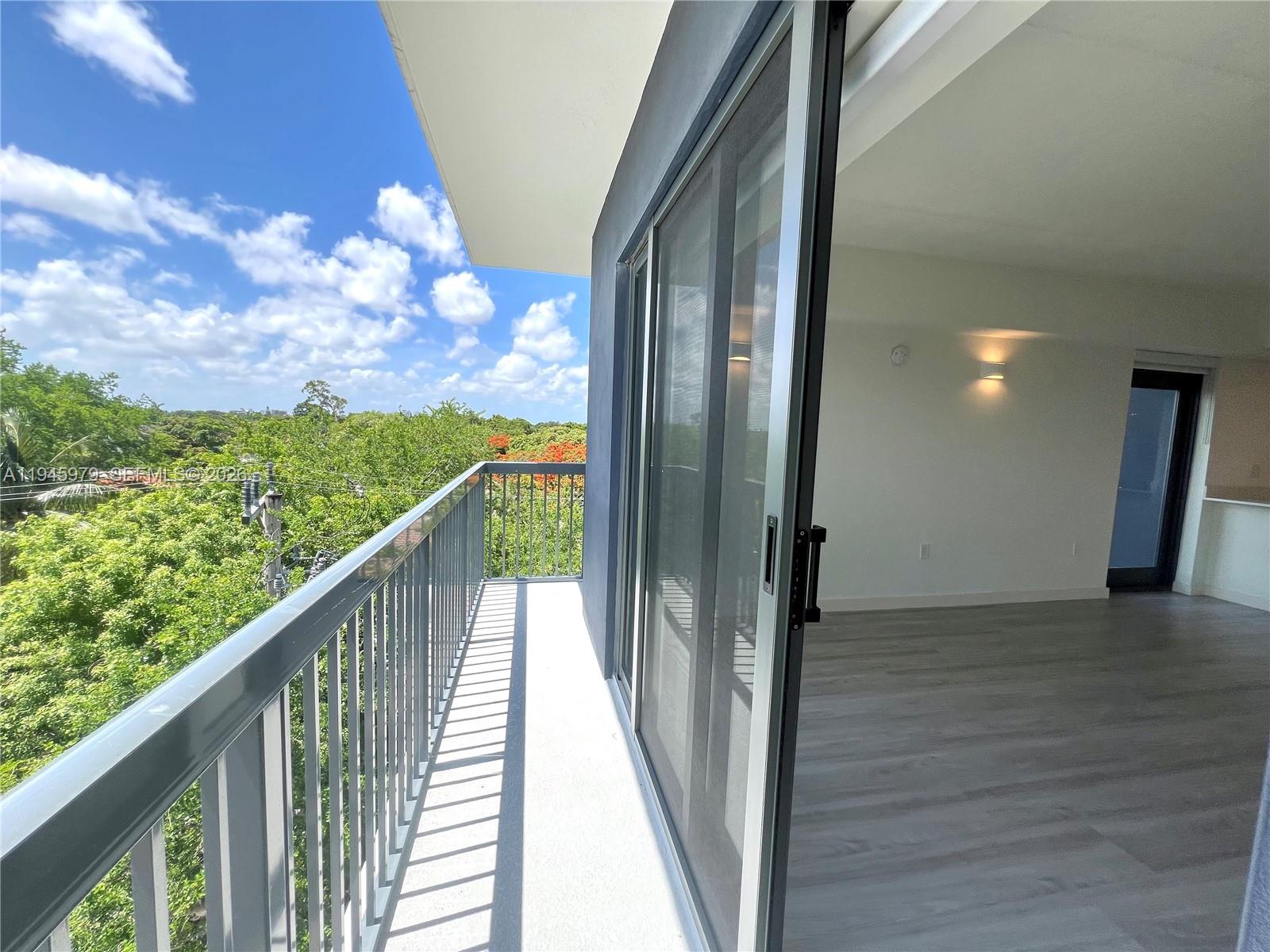 2285 Southwest 27th Street, Unit 306 Miami, FL 33133 - Photo 9 of 15