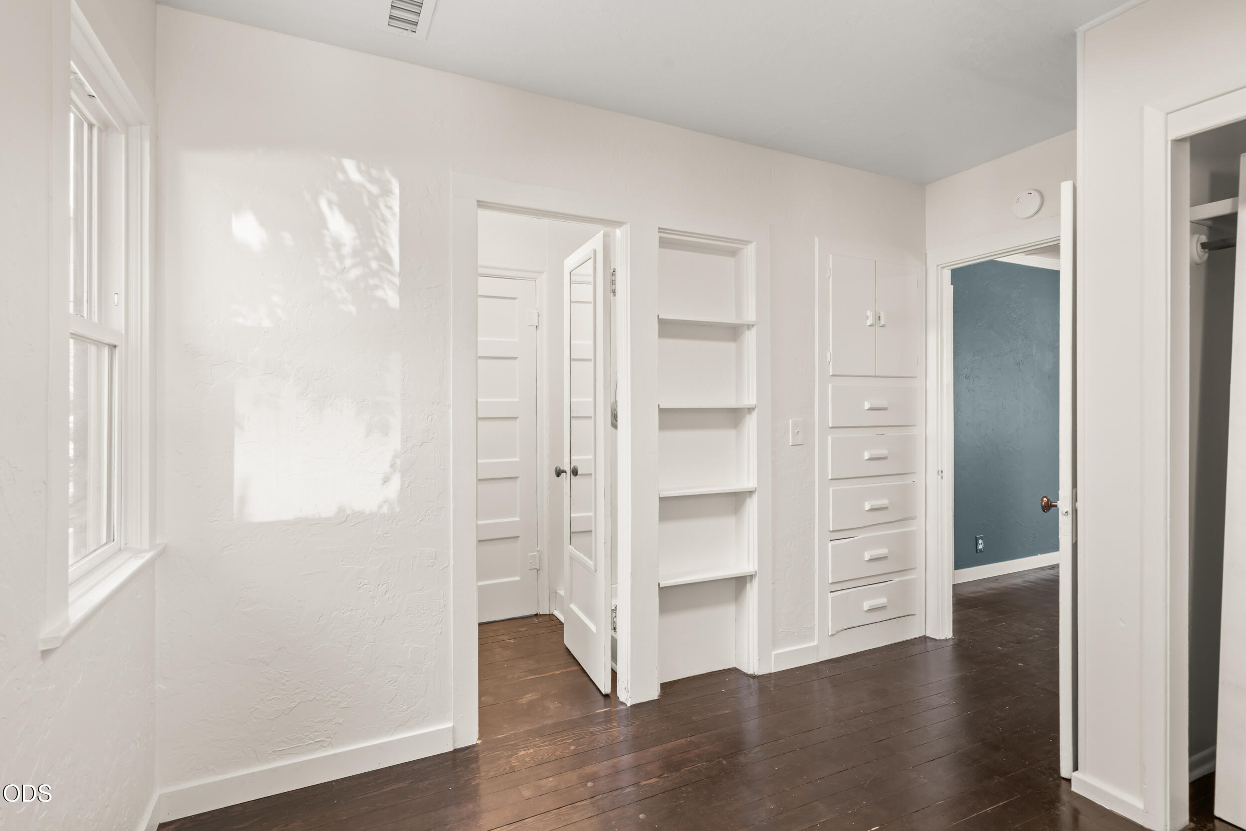105 Maple Street Phoenix, OR 97535 - Photo 4 of 29