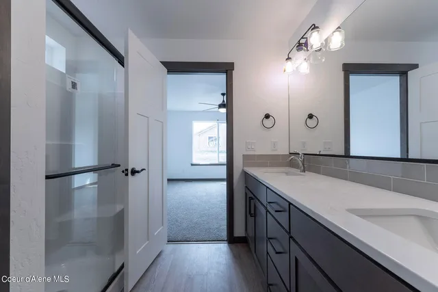 $484,900 | 2 East Valley Street, Oldtown, ID 83822