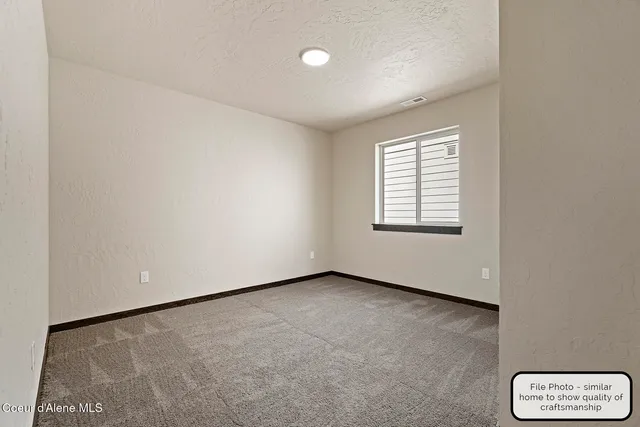 $484,900 | 2 East Valley Street, Oldtown, ID 83822