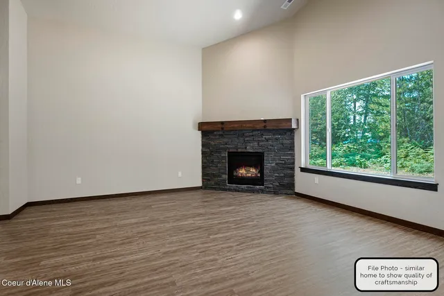 $484,900 | 2 East Valley Street, Oldtown, ID 83822