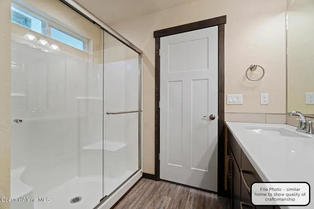 $484,900 | 2 East Valley Street, Oldtown, ID 83822