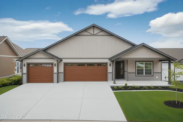 $484,900 | 2 East Valley Street, Oldtown, ID 83822