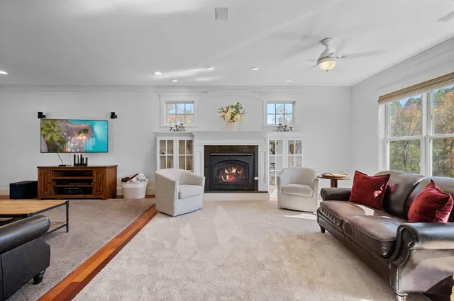 $950,000 | 975 Sanders Circle, East Montpelier, VT 05602