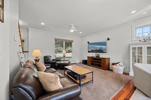 $950,000 | 975 Sanders Circle, East Montpelier, VT 05602