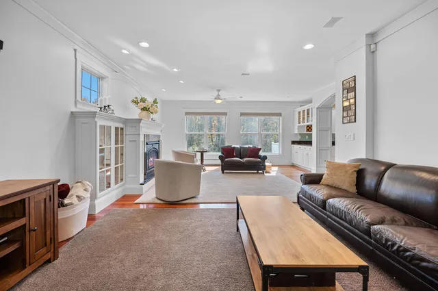 $950,000 | 975 Sanders Circle, East Montpelier, VT 05602