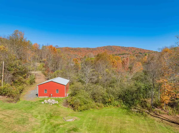 $925,000 | 975 Sanders Circle, East Montpelier, VT 05602