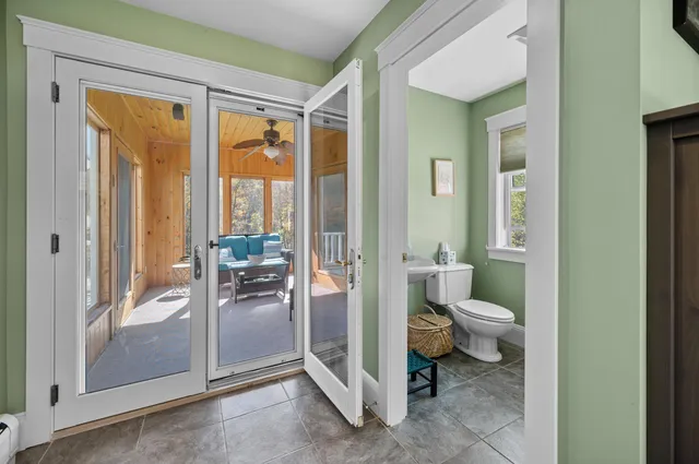 $950,000 | 975 Sanders Circle, East Montpelier, VT 05602