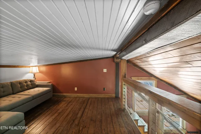 $639,900 | 184 Tecumseh Trail, Speedwell, TN 37870