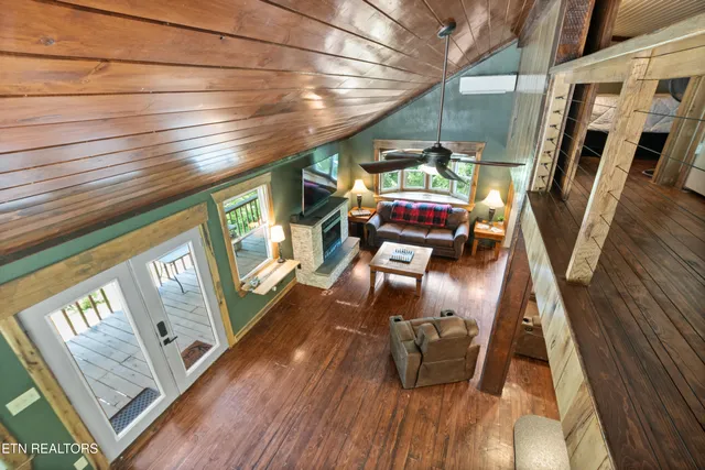 $639,900 | 184 Tecumseh Trail, Speedwell, TN 37870