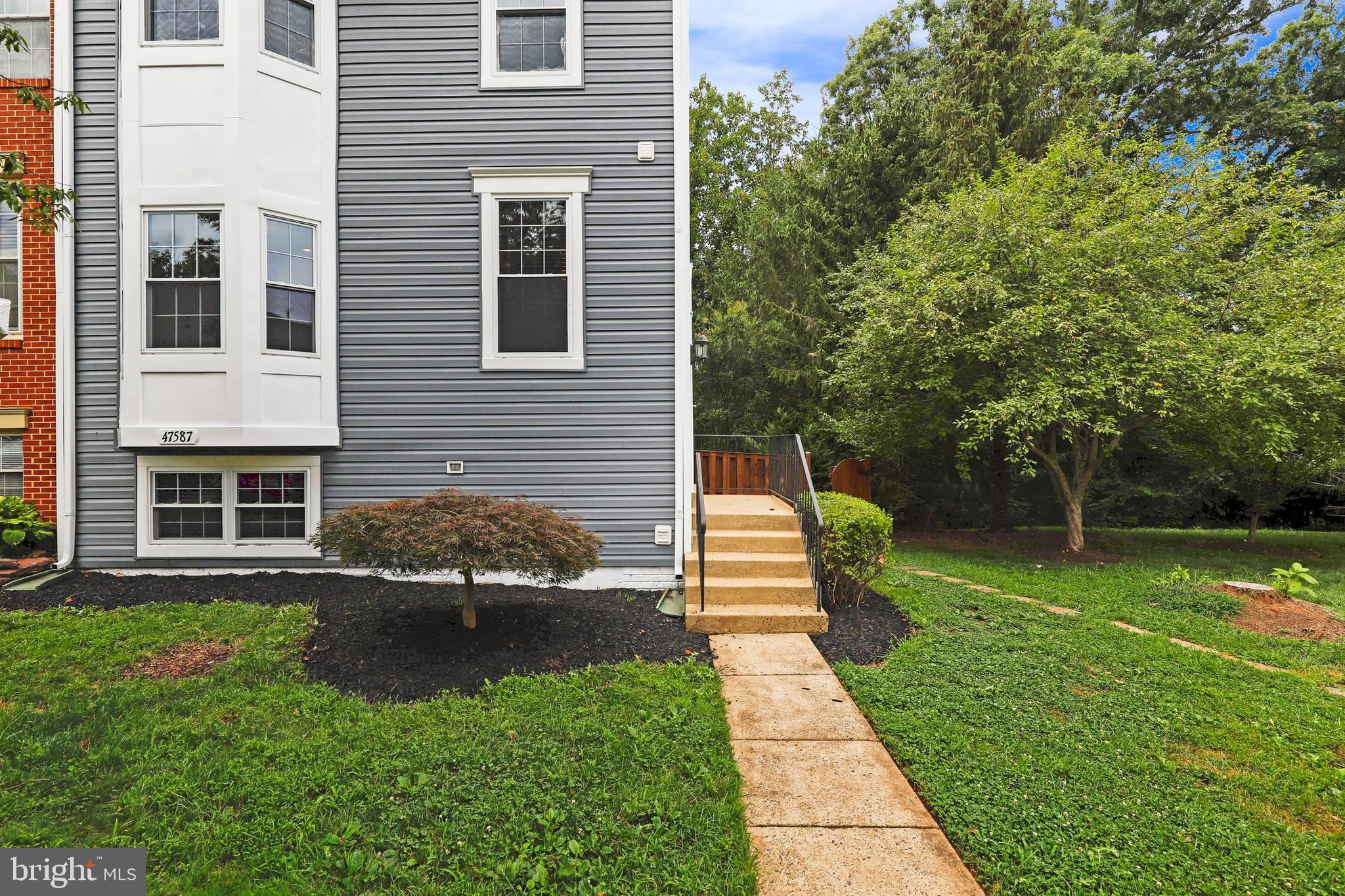 47587 Comer Square Sterling, VA 20165 - Photo 3 of 42