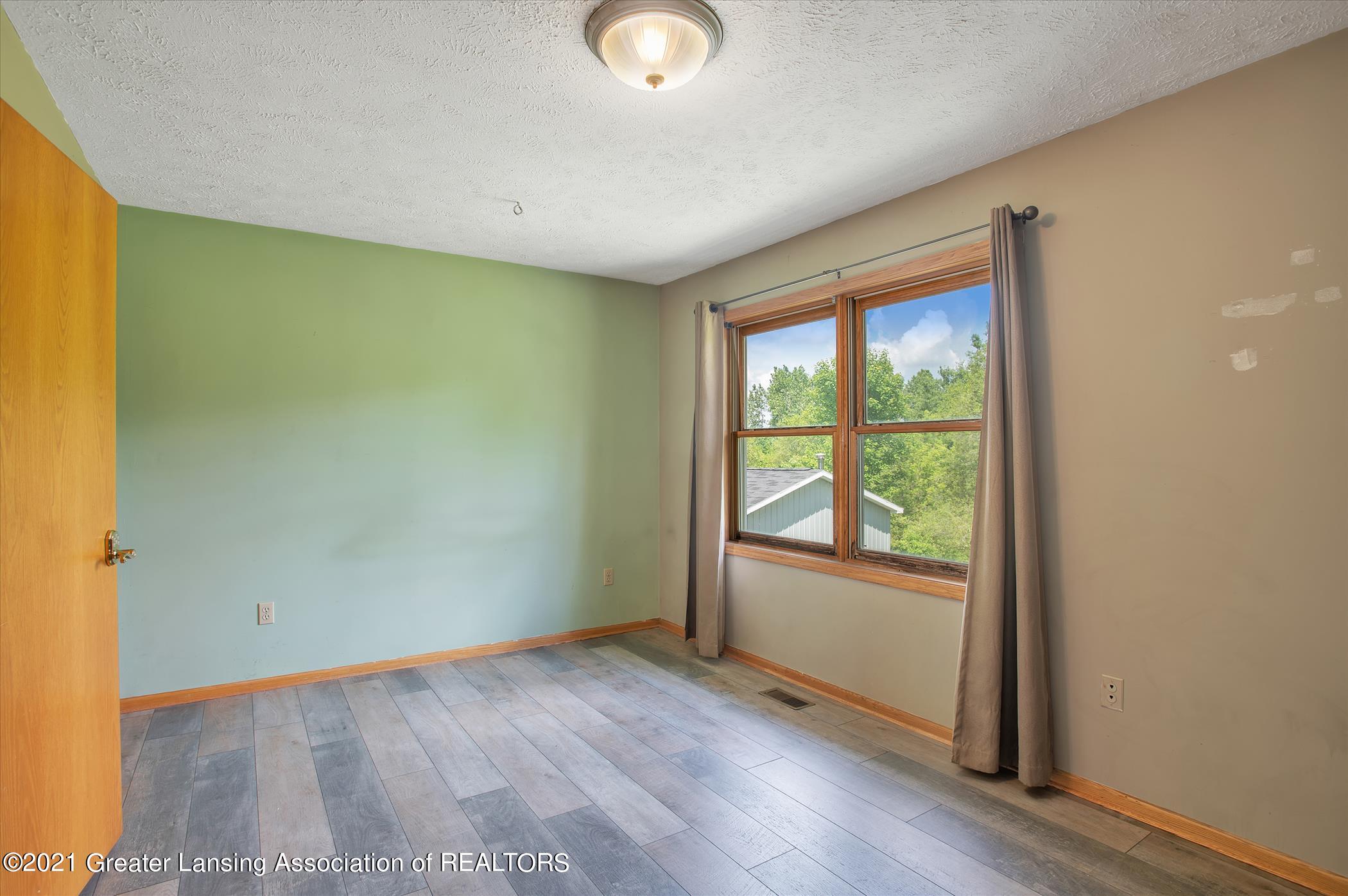 9471 Wilson Road Eaton Rapids, MI 48827 - Photo 19 of 28 9471 Wilson Rd-Windowstill Real Estate P