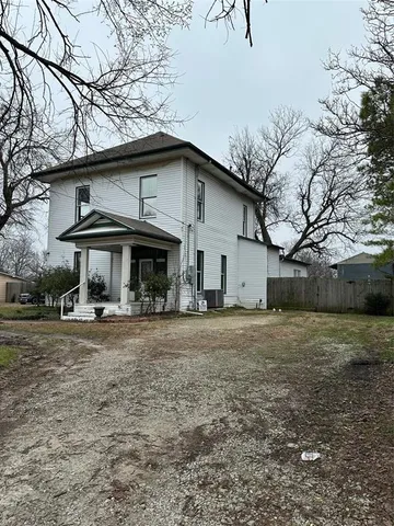 $2,600 | 3401 Oneal Street, Greenville, TX 75401