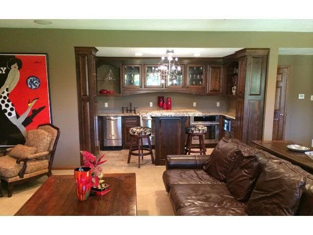1853 Victoria Road South Mendota Heights, MN 55118 - Photo 13 of 18 Gallery Image 13