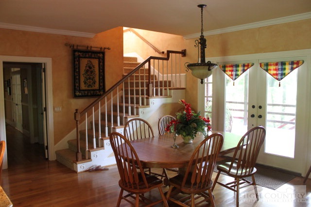 140 Arbor Lane Boone, NC 28607 - Photo 3 of 26 Gallery Image 3