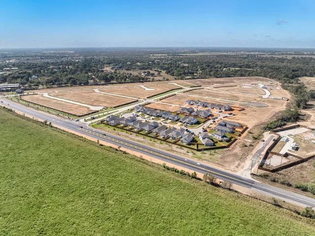 $304,900 | 3930 Windy Whisper Drive, Brookshire, TX 77423