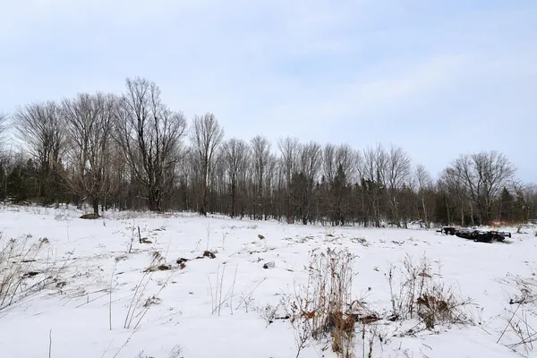 $179,900 | 12 Baraw Road, Lowell, VT 05847