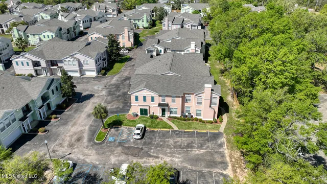 $299,000 | 2252 Beach Drive, Unit 706, Gulfport, MS 39507