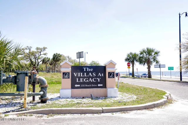 $299,000 | 2252 Beach Drive, Unit 706, Gulfport, MS 39507