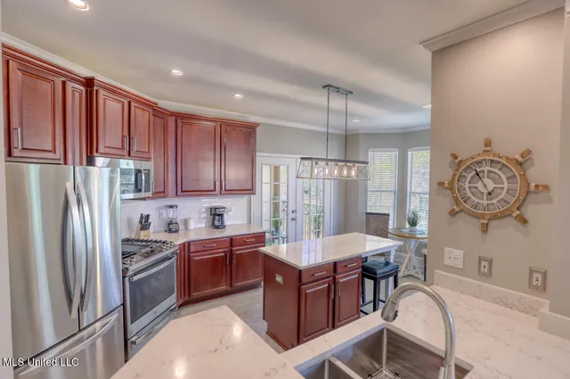 $299,000 | 2252 Beach Drive, Unit 706, Gulfport, MS 39507