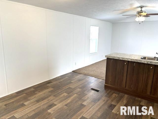 1515 North Lincoln Avenue, Unit 65 Springfield, IL 62702 - Photo 8 of 21
