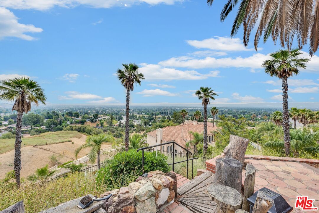 17728 Ridgeway Road Granada Hills, CA 91344 - Photo 45 of 54