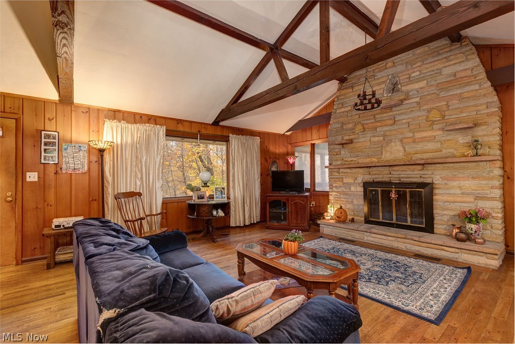 9837 Chardon Road Chardon, OH 44024 - Photo 6 of 33 Gallery Image 6