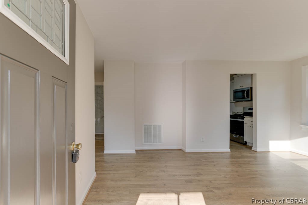 414 Melville Road Hampton, VA 23661 - Photo 6 of 34 Gallery Image 6