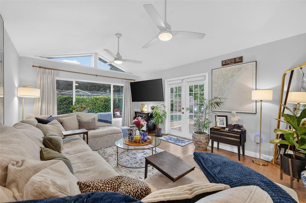 1702 Cardinal Road Orlando, FL 32803 - Photo 10 of 46 Gallery Image 10