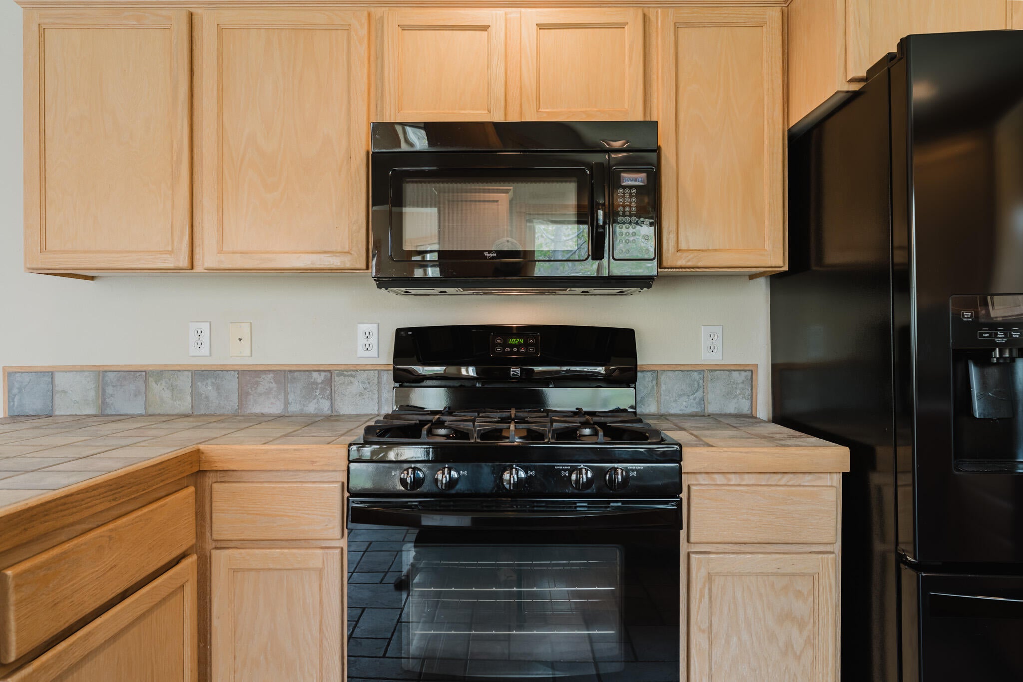 3626 Southwest Volcano Court Redmond, OR 97756 - Photo 16 of 89 3626 SW Volcano Ct Small-19