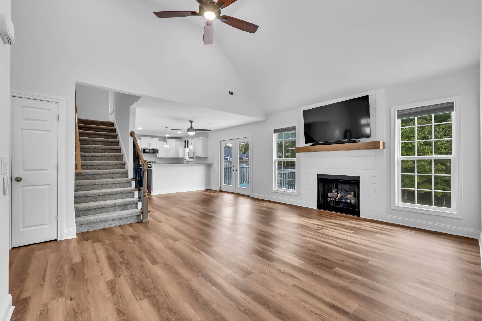 432 Hawkins Road Clarksville, TN 37040 - Photo 7 of 48 Gallery Image 7