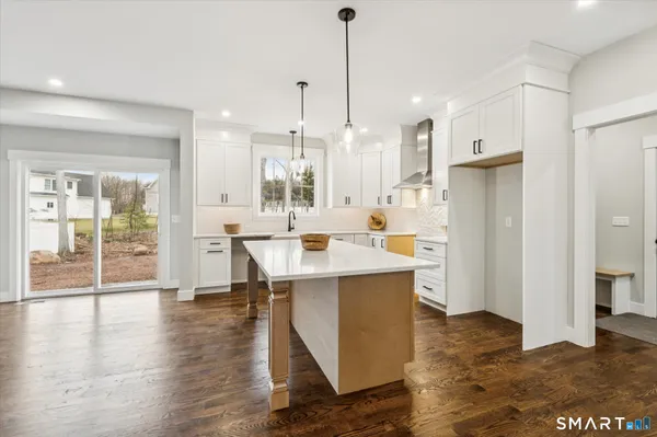 $849,600 | 592 Village Street, Bristol, CT 06010