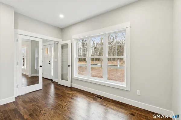 $849,600 | 592 Village Street, Bristol, CT 06010