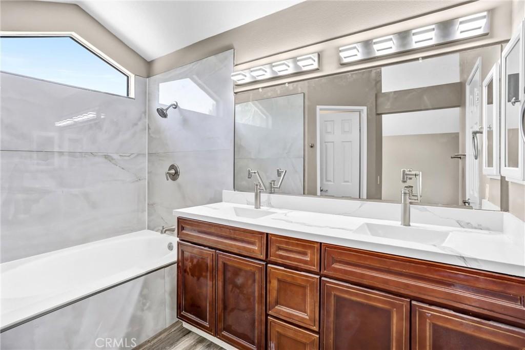 514 Conestoga Road San Dimas, CA 91773 - Photo 25 of 42 Attached Suite Bathroom#2