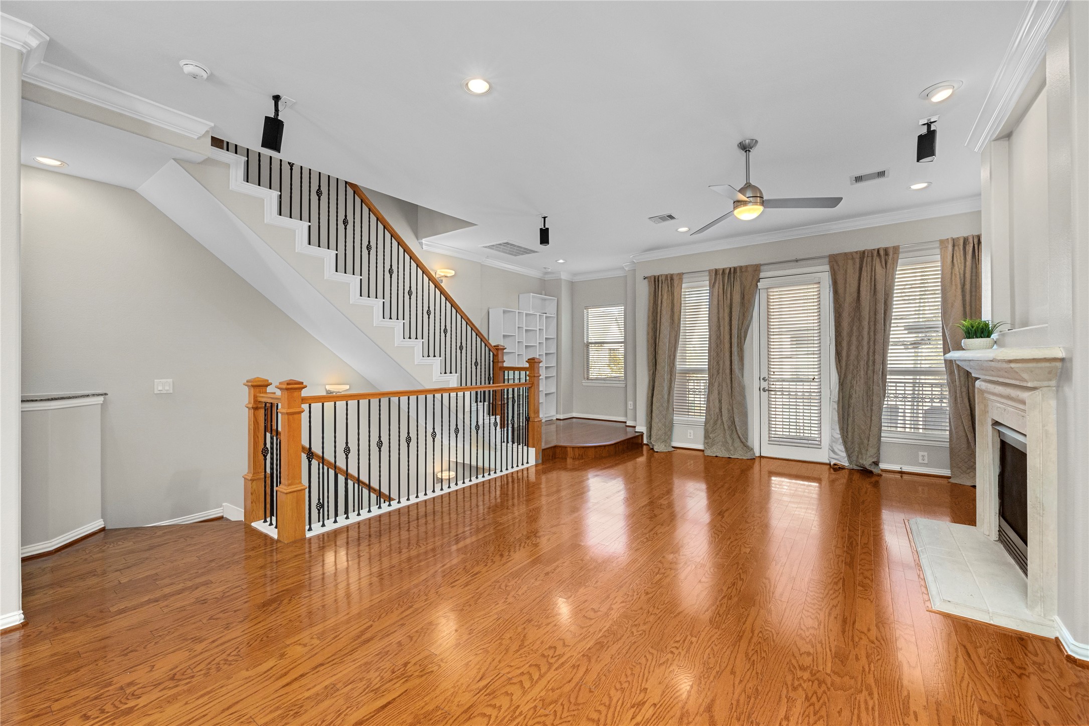 1614 Stuart Street Houston, TX 77004 - Photo 13 of 35