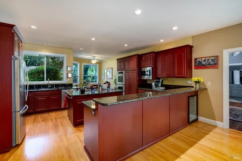$2,400,000 | 934 Fairway Drive, Sonoma, CA 95476