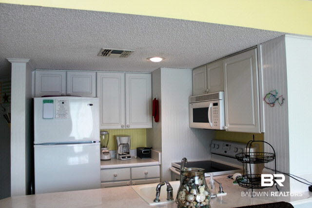 497 Plantation Road, Unit 1355 Gulf Shores, AL 36542 - Photo 6 of 31 Kitchen View 4
