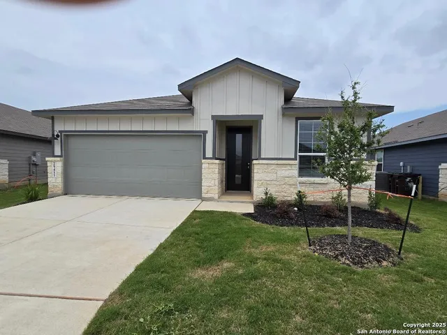 $2,295 | 29411 Clanton Pass | Timberwood Park