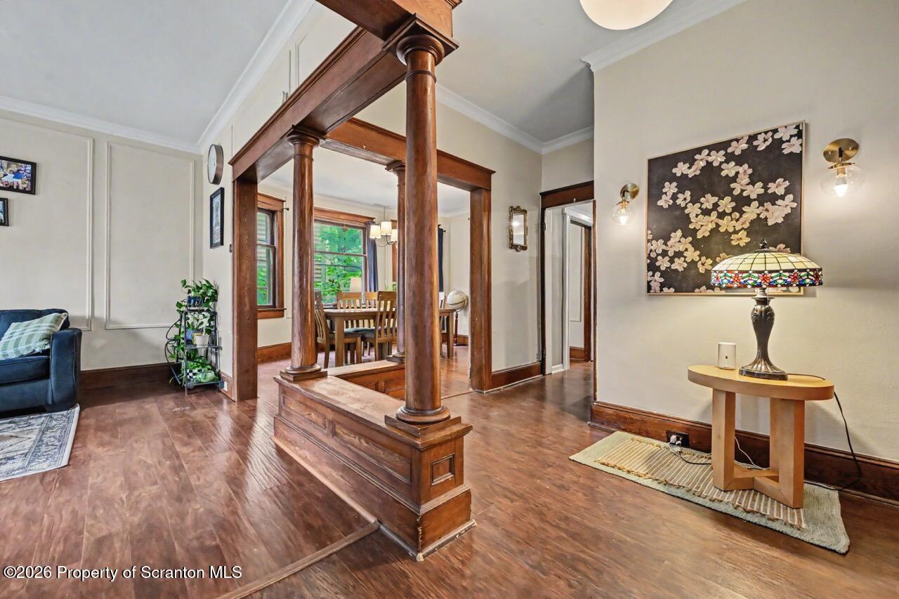 933 Fisk Street Scranton, PA 18509 - Photo 3 of 63 Foyer