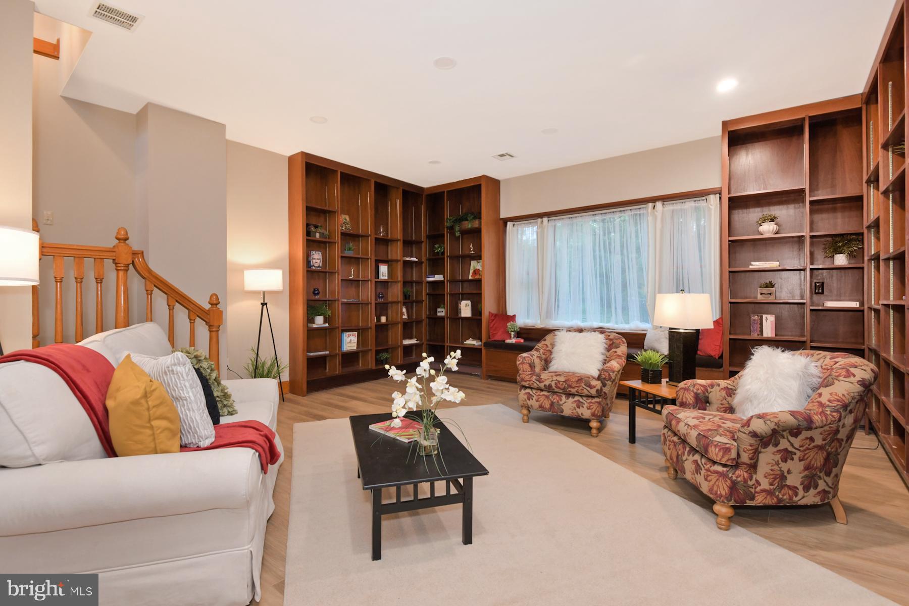 126 Harris Road Princeton Junction, NJ 08550 - Photo 9 of 39